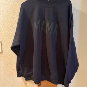 Black 'MAMA' Sweatshirt